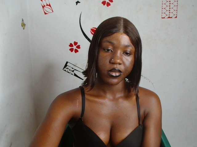 Nasty-petite live cam on BongaCams
