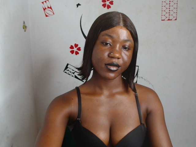 Nasty-petite live cam on BongaCams