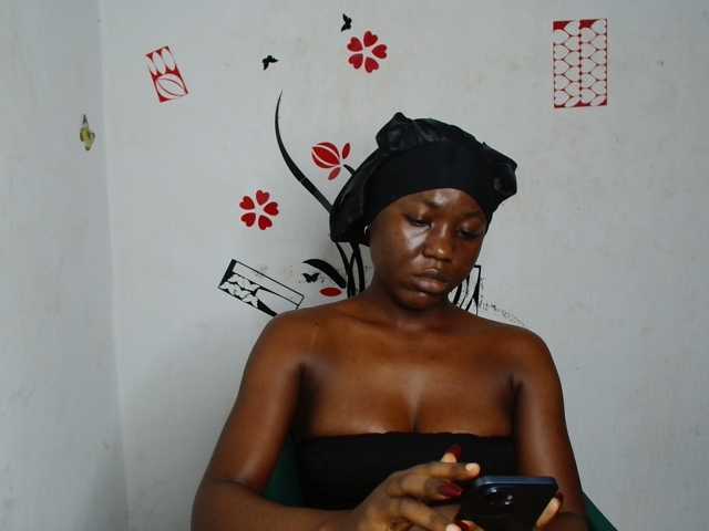 Nasty-petite live cam on BongaCams