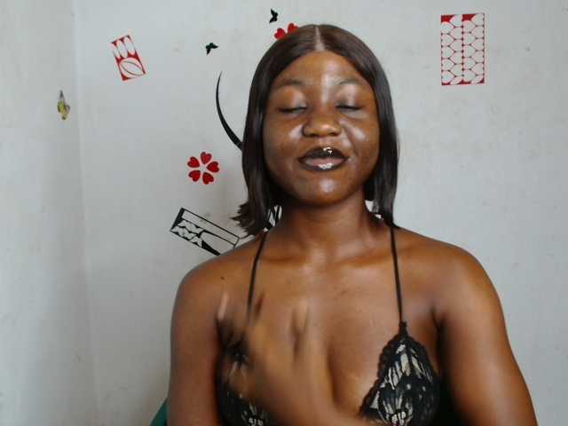 Nasty-petite live cam on BongaCams