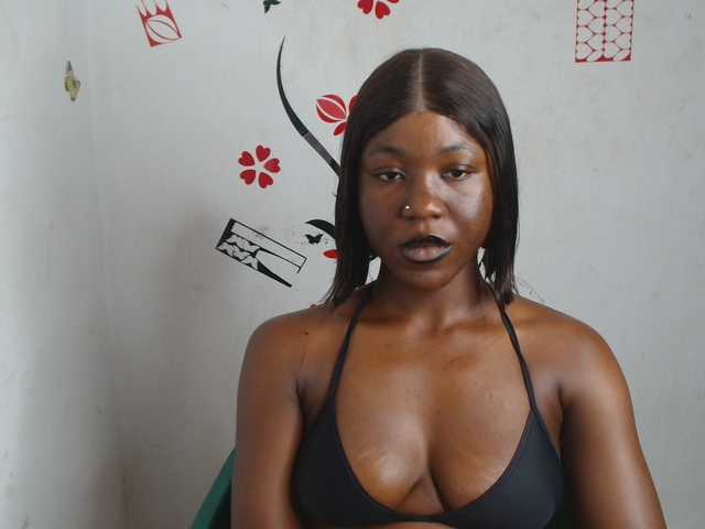 Nasty-petite live cam on BongaCams