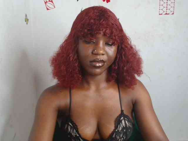 Nasty-petite webcam