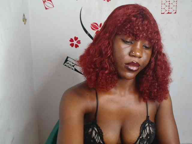 Nasty-petite webcam