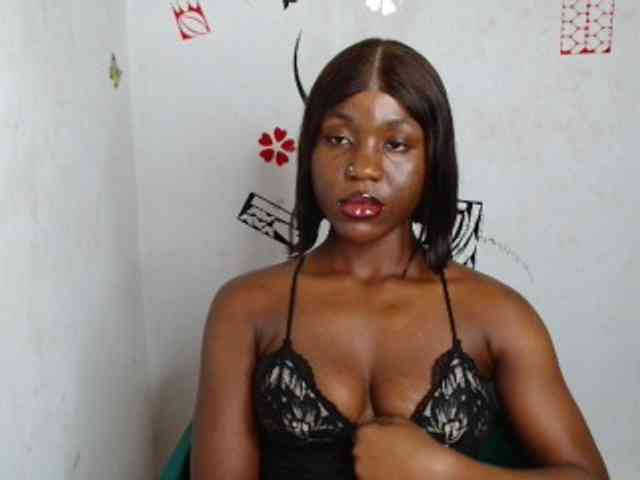 Nasty-petite webcam