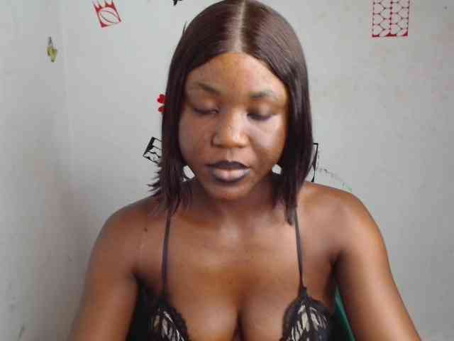 Nasty-petite webcam