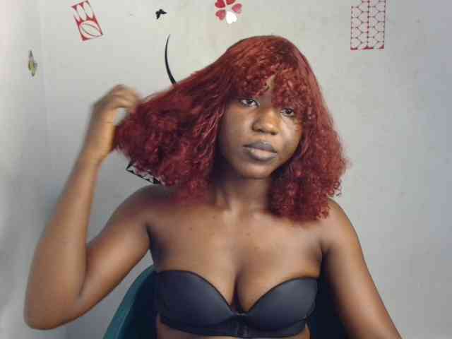 Nasty-petite webcam