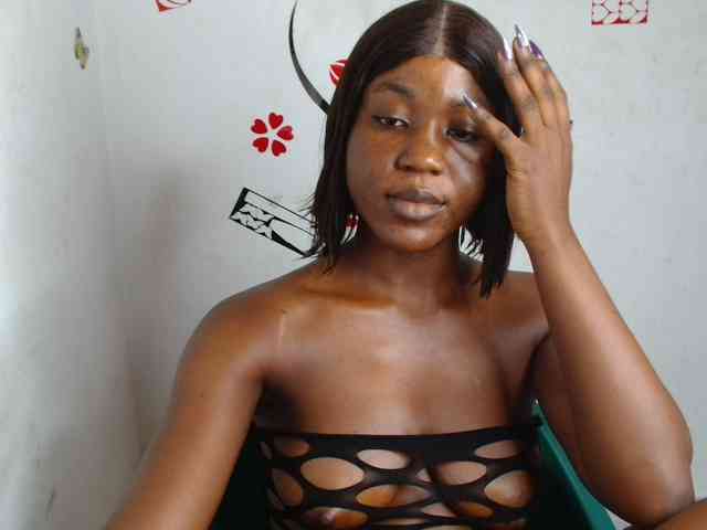 Nasty-petite webcam