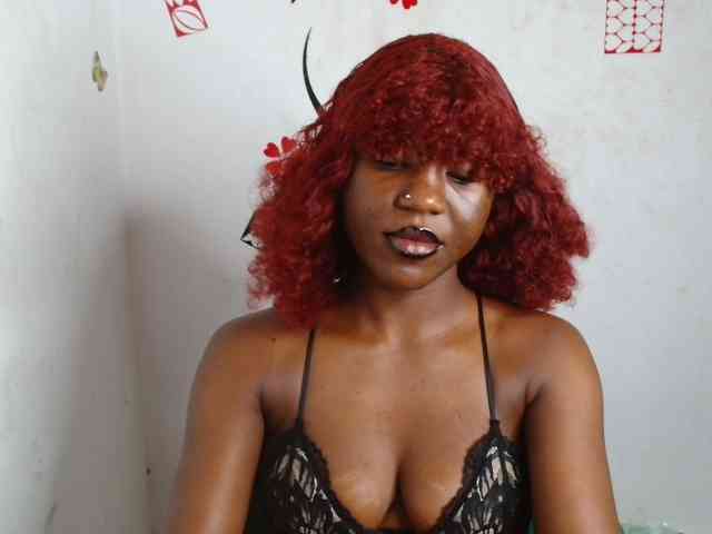 Nasty-petite webcam