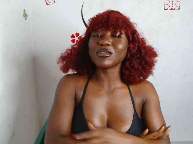 Nasty-petite webcam