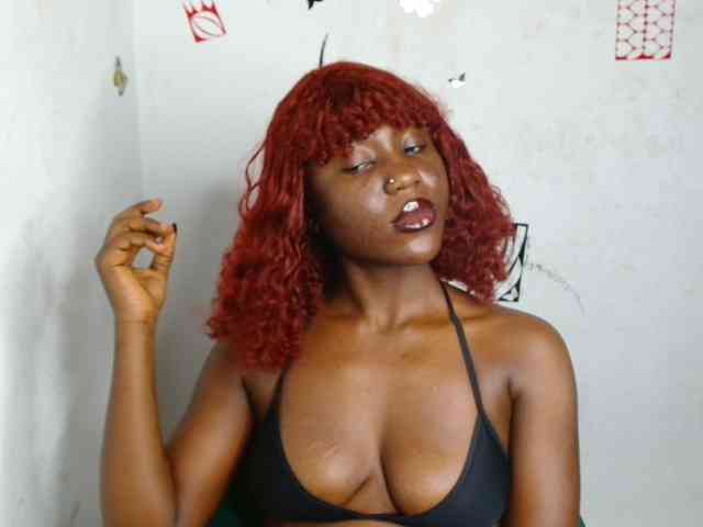 Nasty-petite webcam
