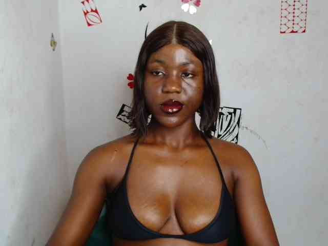 Nasty-petite webcam
