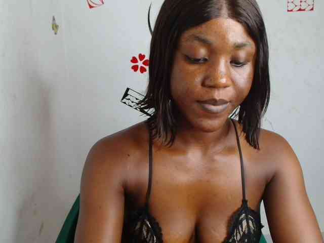 Nasty-petite webcam
