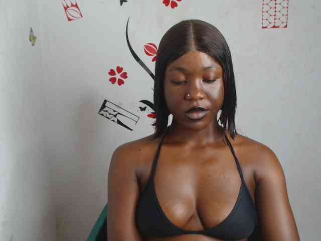 Nasty-petite webcam