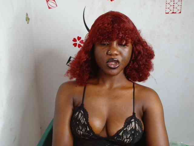 Nasty-petite webcam
