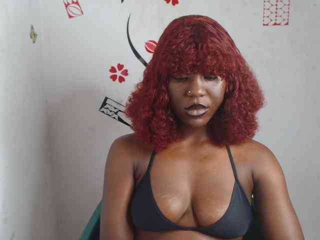 Nasty-petite webcam