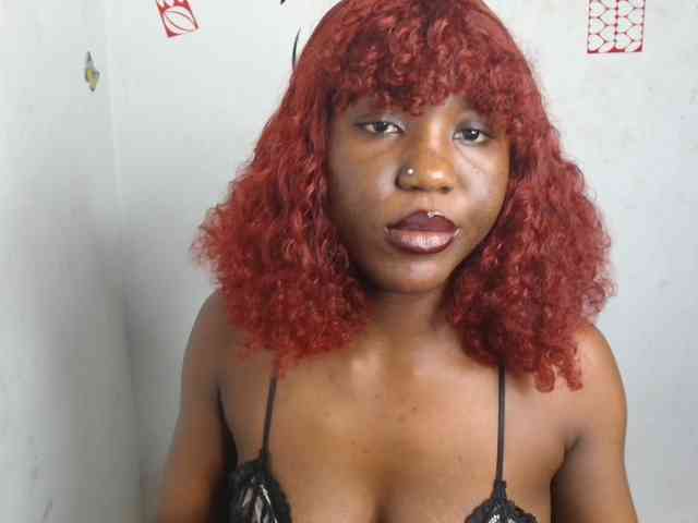 Nasty-petite webcam