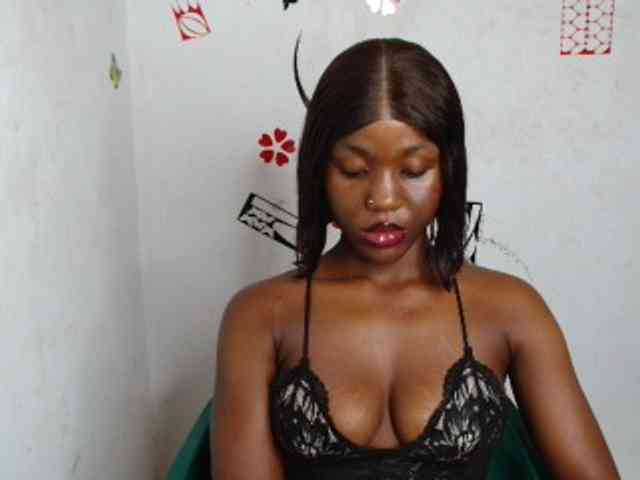 Nasty-petite webcam