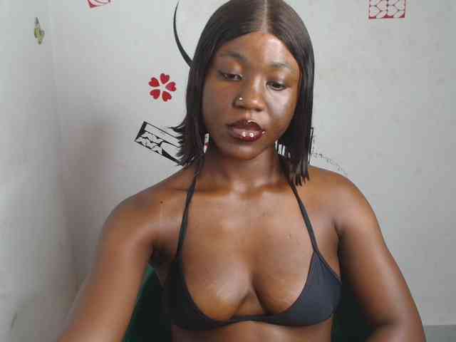 Nasty-petite webcam