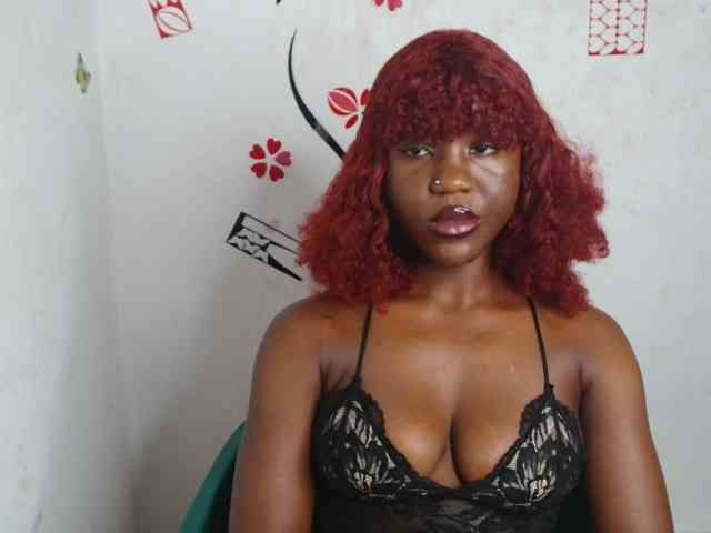 Nasty-petite webcam