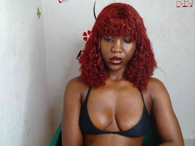 Nasty-petite webcam