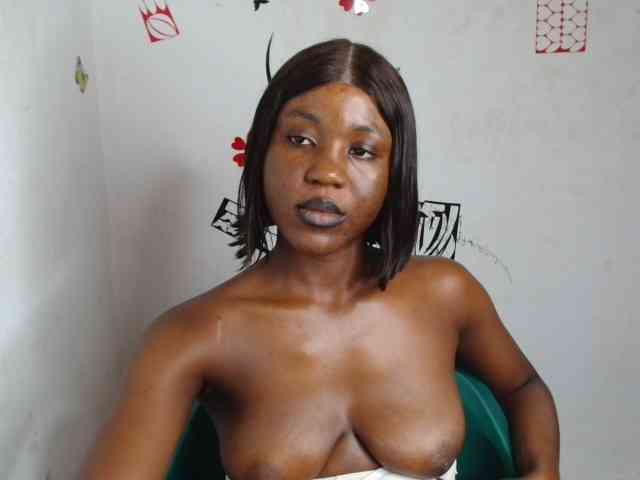 Nasty-petite webcam
