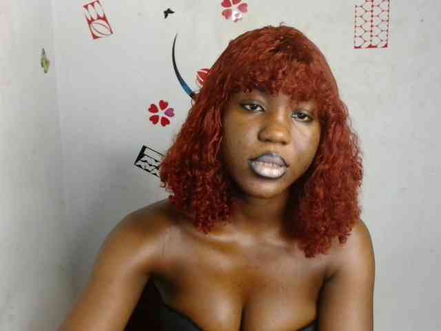 Nasty-petite webcam