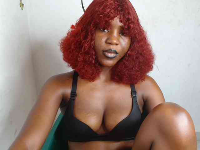 Nasty-petite webcam