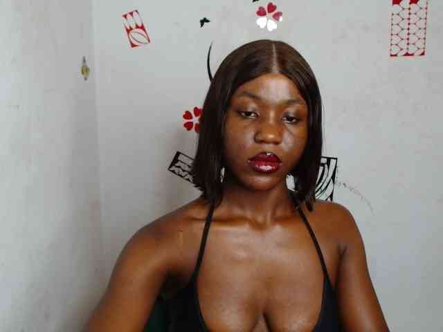 Nasty-petite webcam