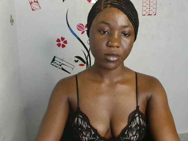 Nasty-petite webcam
