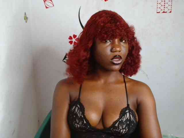 Nasty-petite webcam