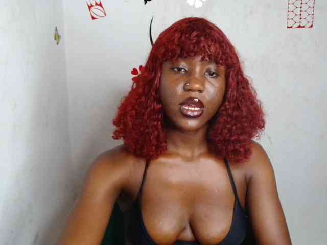 Nasty-petite webcam