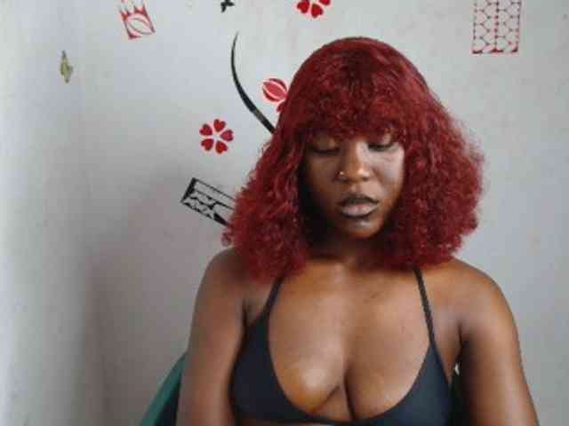 Nasty-petite webcam