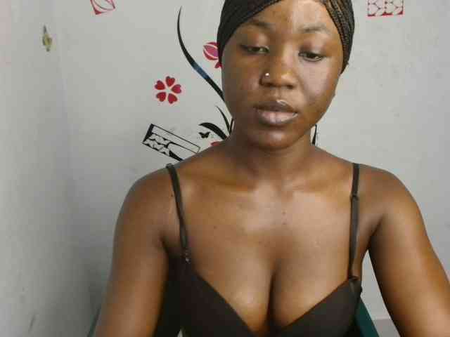 Nasty-petite webcam