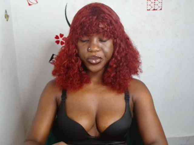 Nasty-petite webcam
