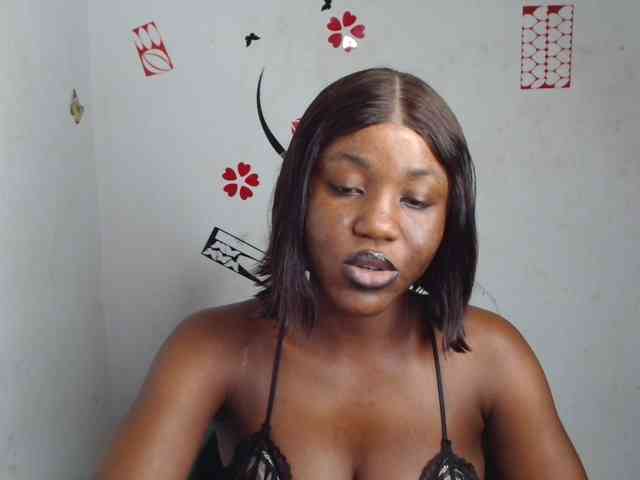 Nasty-petite webcam