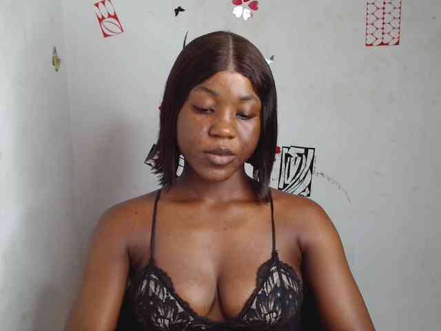 Model: Nasty-petite