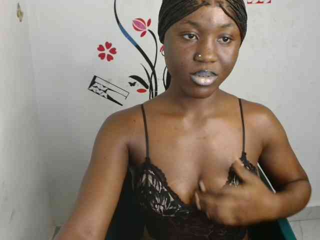 Nasty-petite webcam
