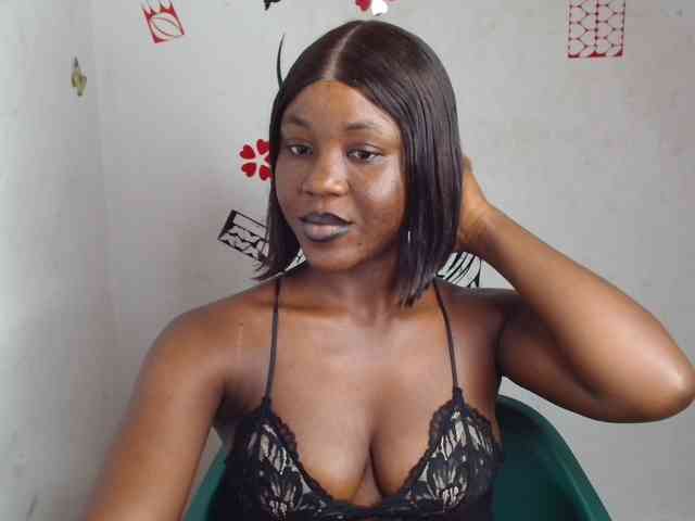 Nasty-petite webcam