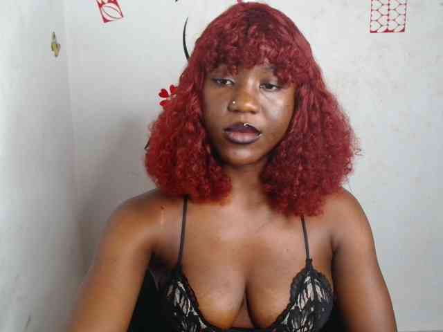 Nasty-petite webcam