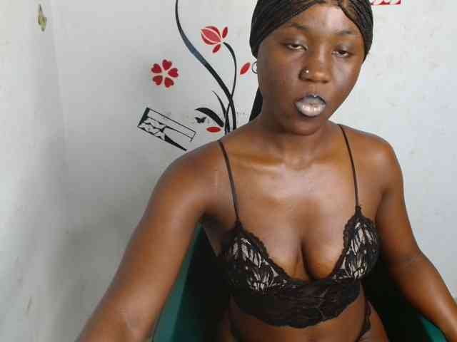 Nasty-petite webcam