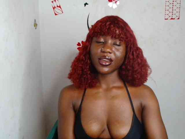 Nasty-petite webcam
