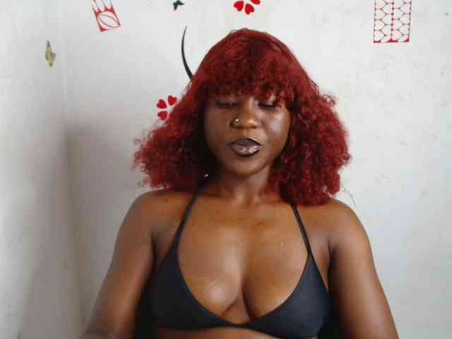 Nasty-petite webcam