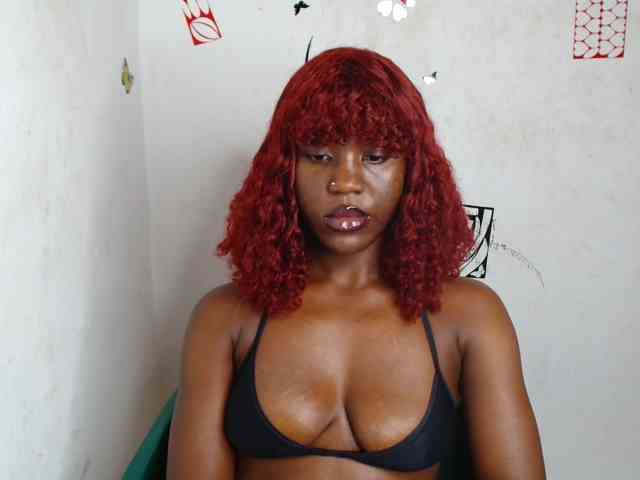 Nasty-petite webcam