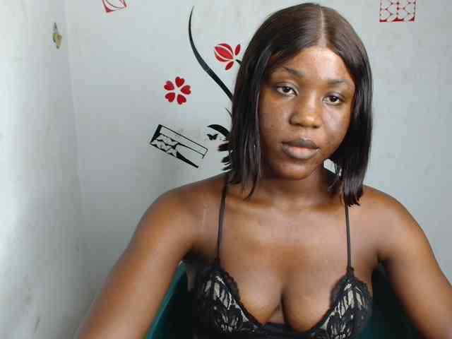 Nasty-petite webcam
