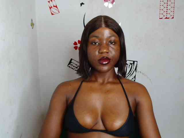 Nasty-petite webcam