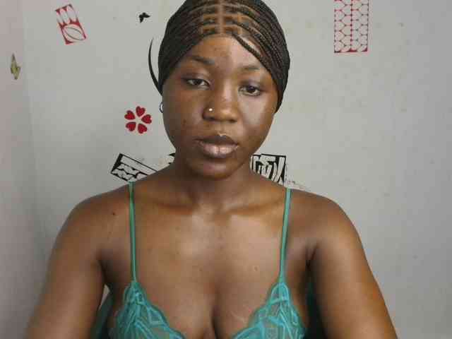 Nasty-petite webcam