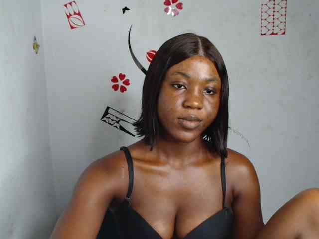 Nasty-petite webcam