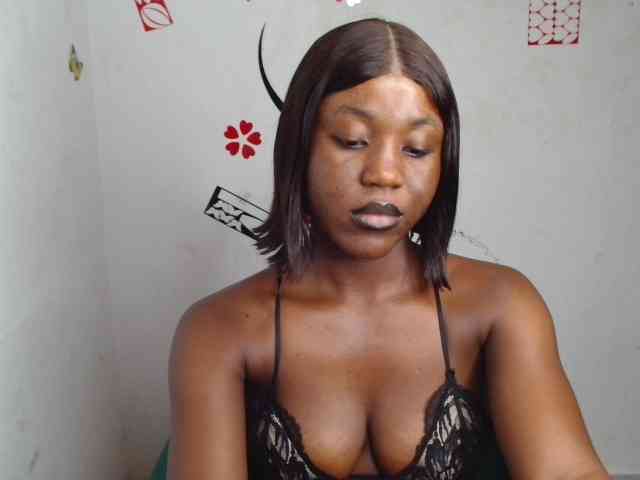 Nasty-petite webcam