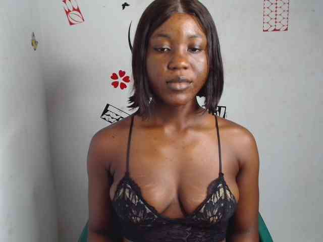 Nasty-petite webcam