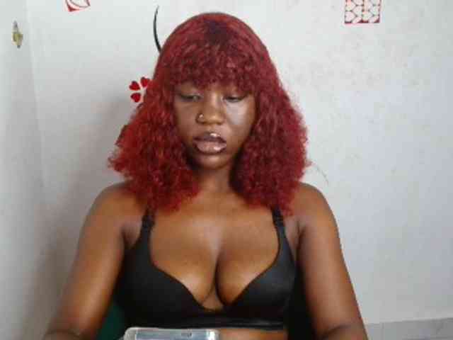 Nasty-petite webcam